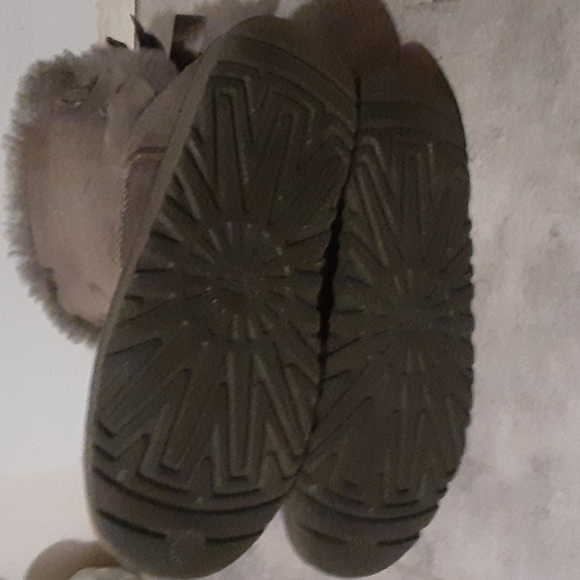 UGG  boots  size  3 de nina - Picture 6 of 6